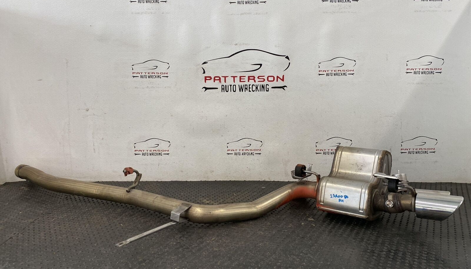 14-17 MASERATI GHIBLI Q4 REAR PASSENGER SIDE EXHAUST MUFFLER TIP PIPE 15K MILES