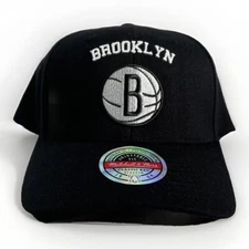 Mitchell & Ness NBA Brooklyn Nets Classic Logo Black Red Snapback Hat