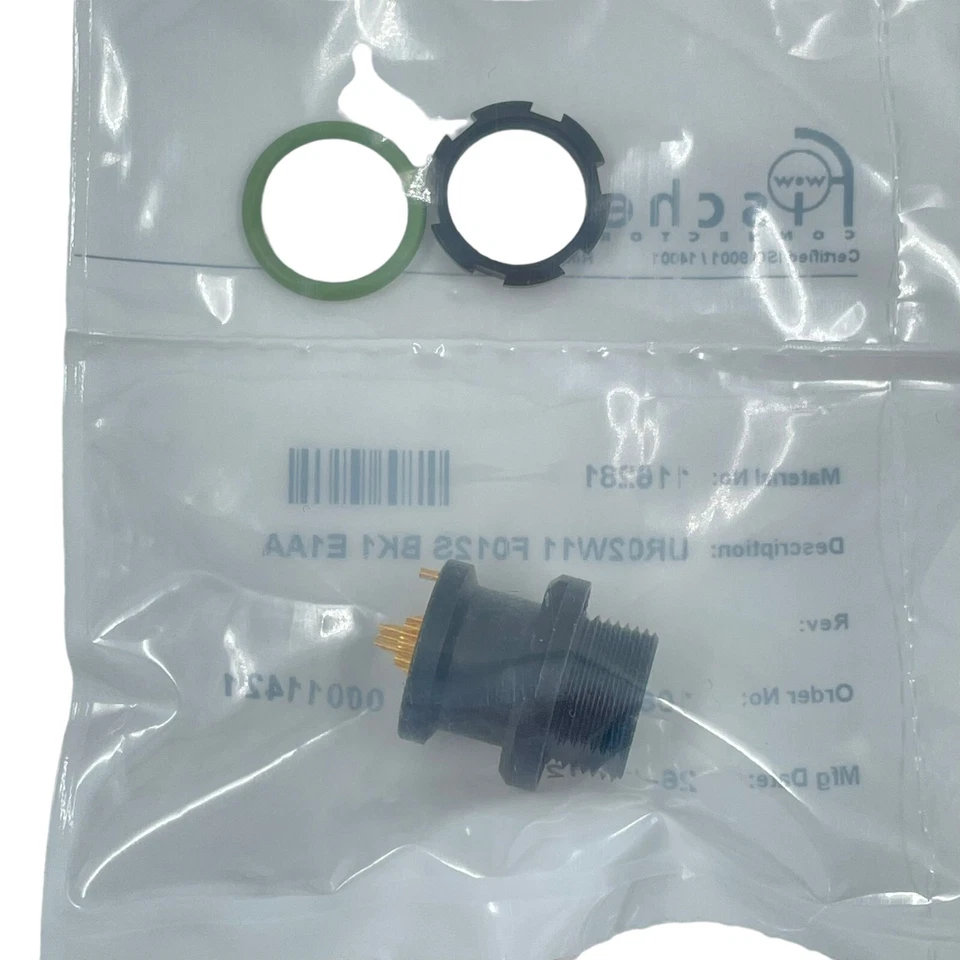 Fischer UR02W11 F016P BK1 E1AA PANEL REAR MOUNT RECEPTACLE - Image 3 of 3