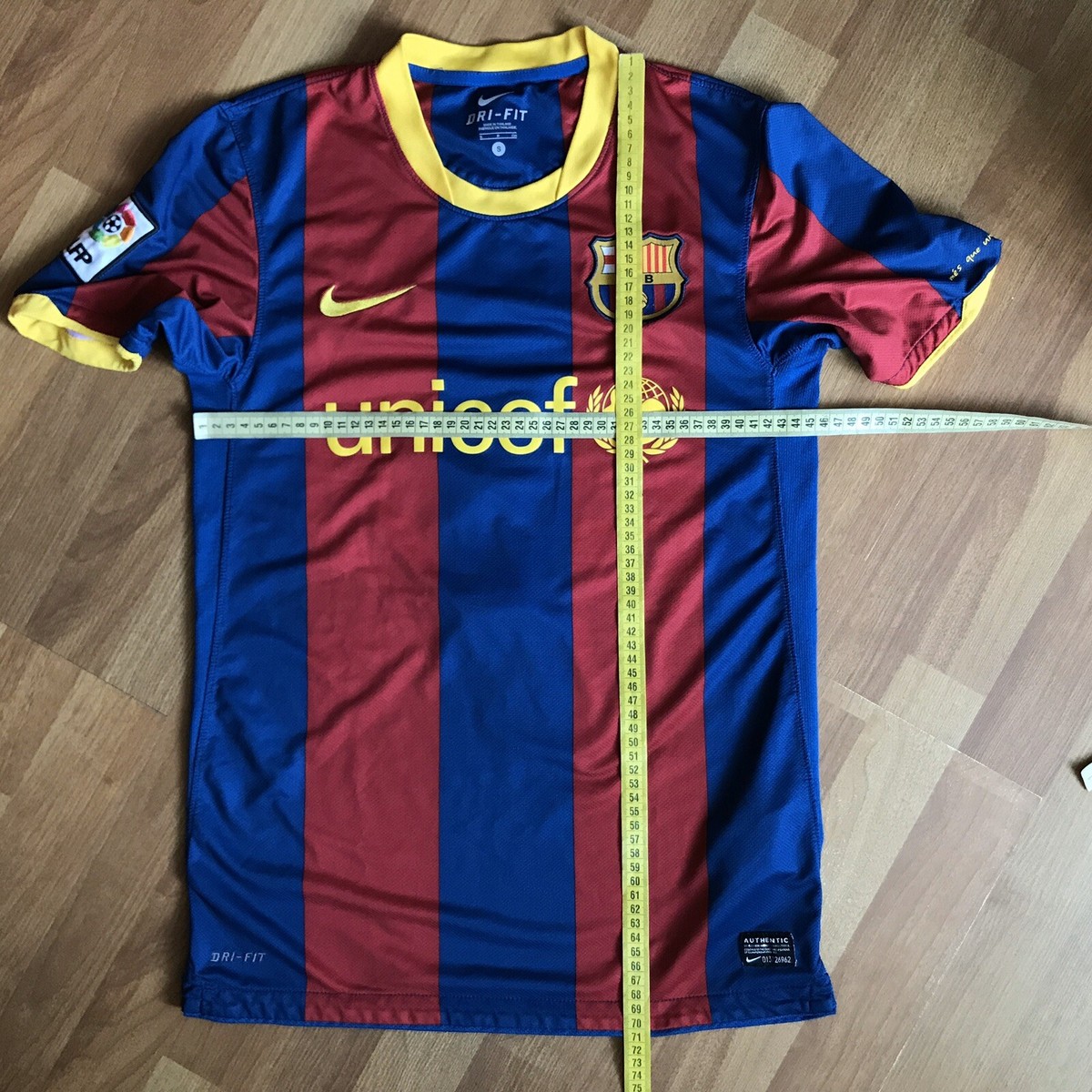 BARCELONA 2010 2011 HOME FOOTBALL SHIRT SOCCER JERSEY NIKE 382354