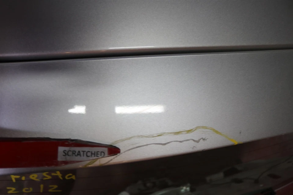 2011-2012 FORD FIESTA LIFTGATE Foto 3 de 4