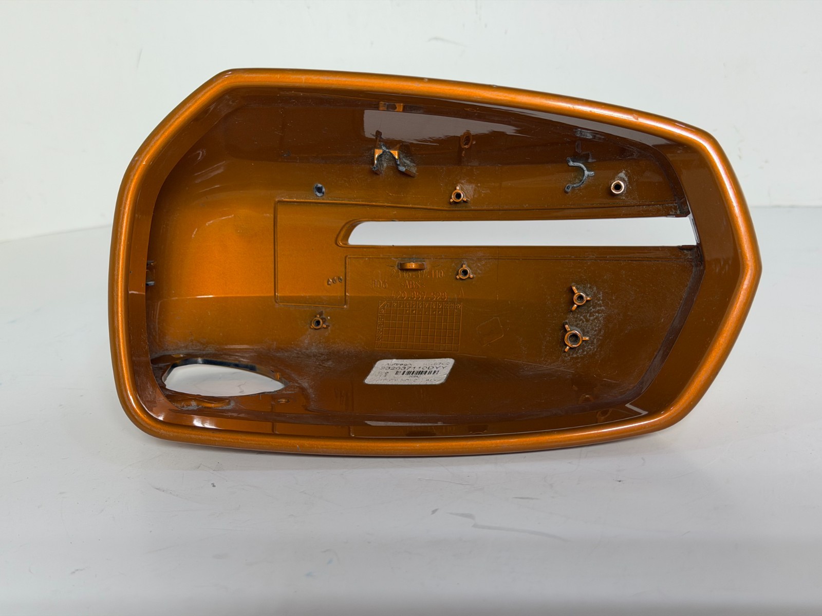 14-15 AUDI R8 RIGHT PASSENGER BACKVIEW MIRROR HOUSING CAP ORANGE 420857528A OEM