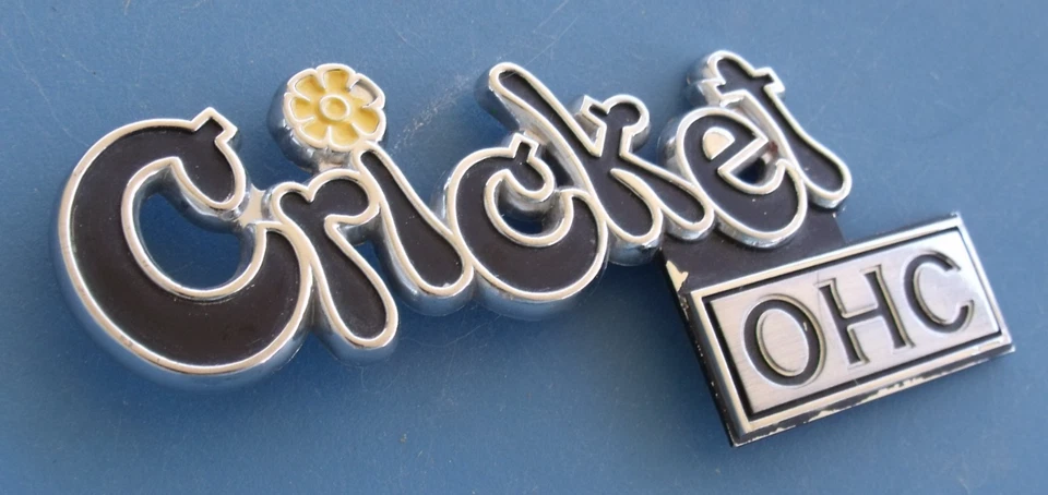 ВИНТАЖНЫЙ СЕДАН PLYMOUTH CRICKET OHC С ЭМБЛЕМОЙ 71 72 73 CANADA HILLMAN AVENGER ROOT - Изображение 2 из 4