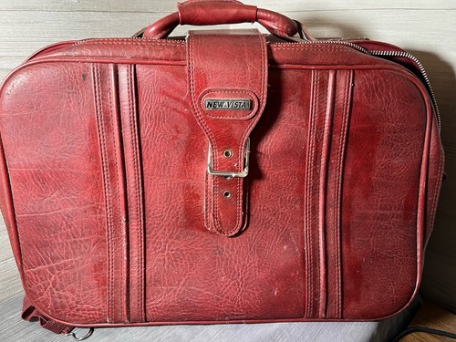 Vintage NewVista Red Leather Travel Case