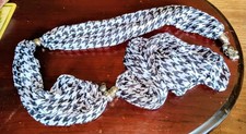 Womens Houndstooth Scarf