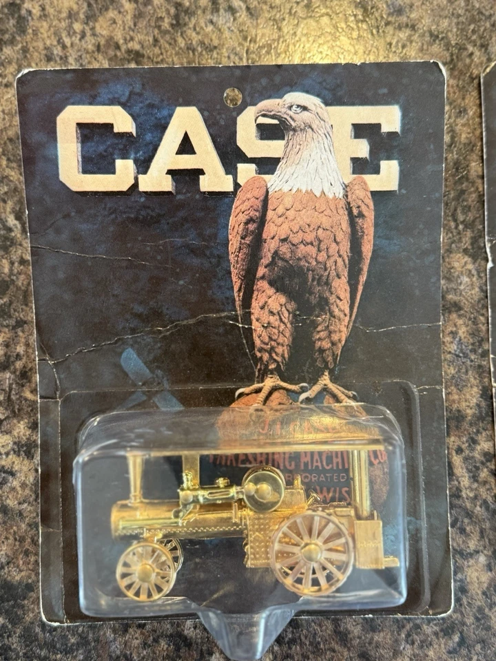 Lot of Two 1/64th Scale Gold Heritage Series Case 1915 Steam Engine - Image 2 of 4