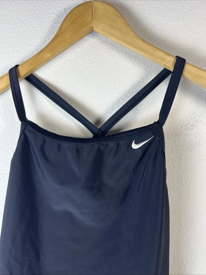 Nike NUEVO Talla 6 32 Fastback Traje de Baño de Una Pieza Forrado Negro Estilo #TCSS0015 NUEVO CON ETIQUETAS Foto 3 de 4