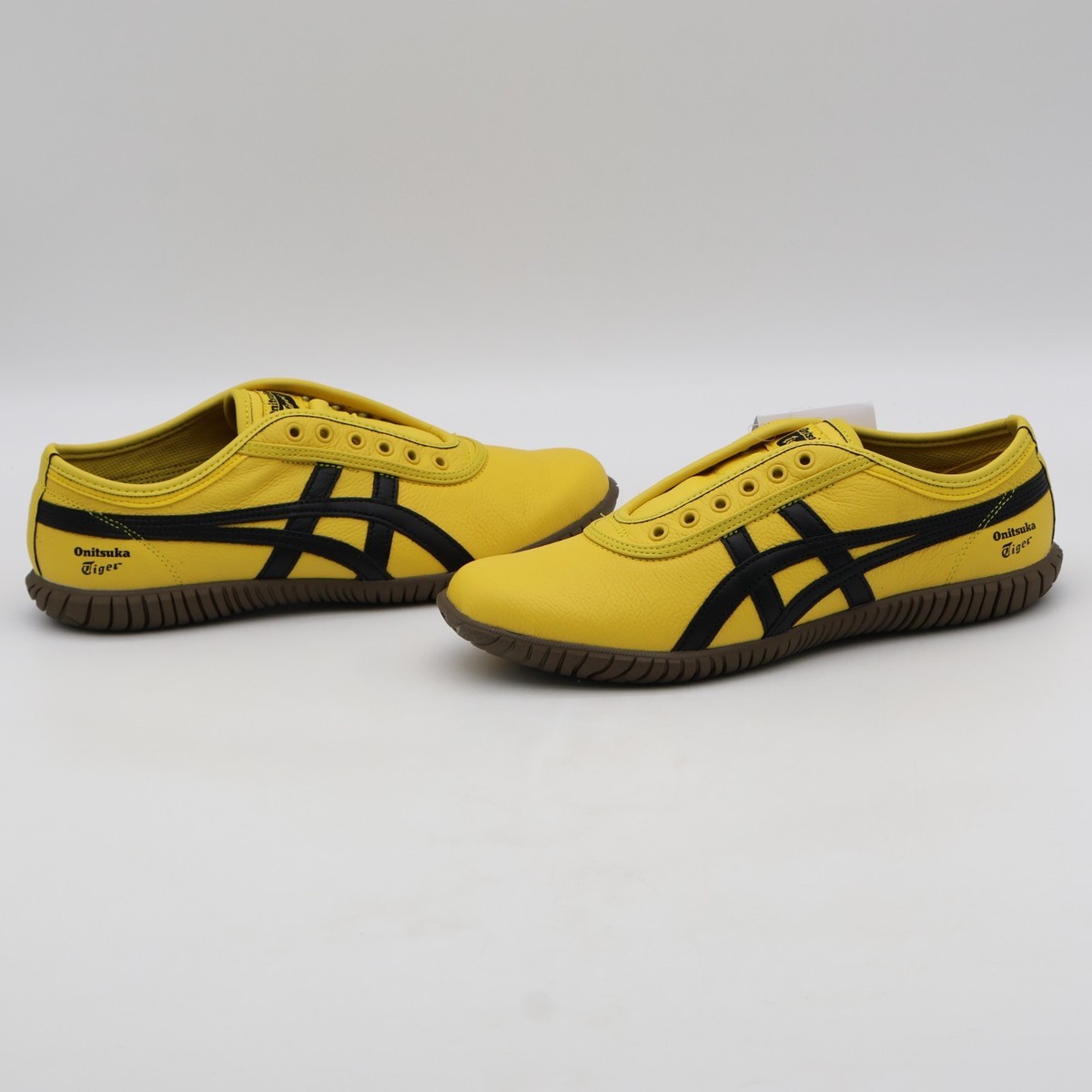 1183C529-750 Onitsuka Tiger Tsunahiki Slip On Sunflower Yellow