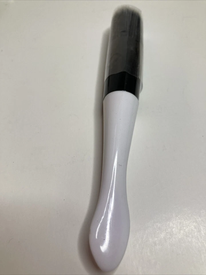 Pincel de maquiagem Philosophy Skin Tint Complexion e ponta de colher espátula 6" - Imagem 2 de 2