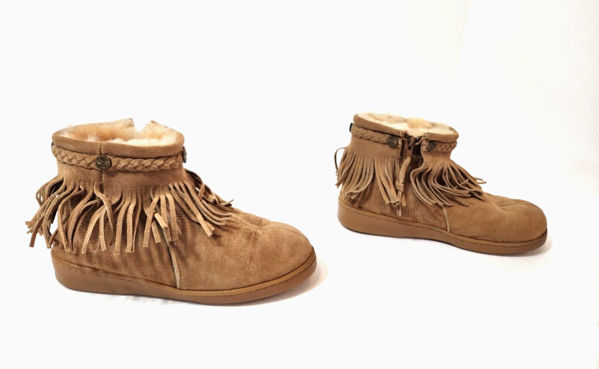 Minnetonka Tan Brown Leather Zip Ankle Boots Fringe Faux Sherpa Lined  Women's