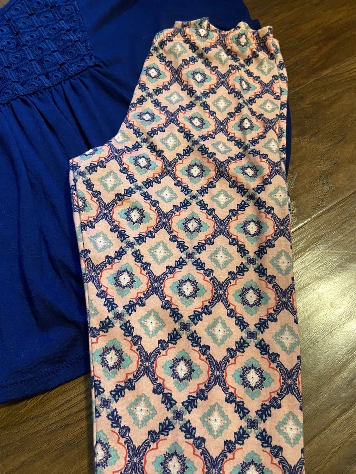 Conjunto de autoestima talla mediana para niñas con bufanda Foto 4 de 4