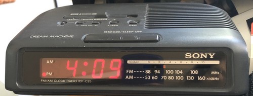 Sony Dream Machine AM/FM Radio/Alarm Clock Model ICF-C25 Tested Vintage Black - Picture 9 of 9