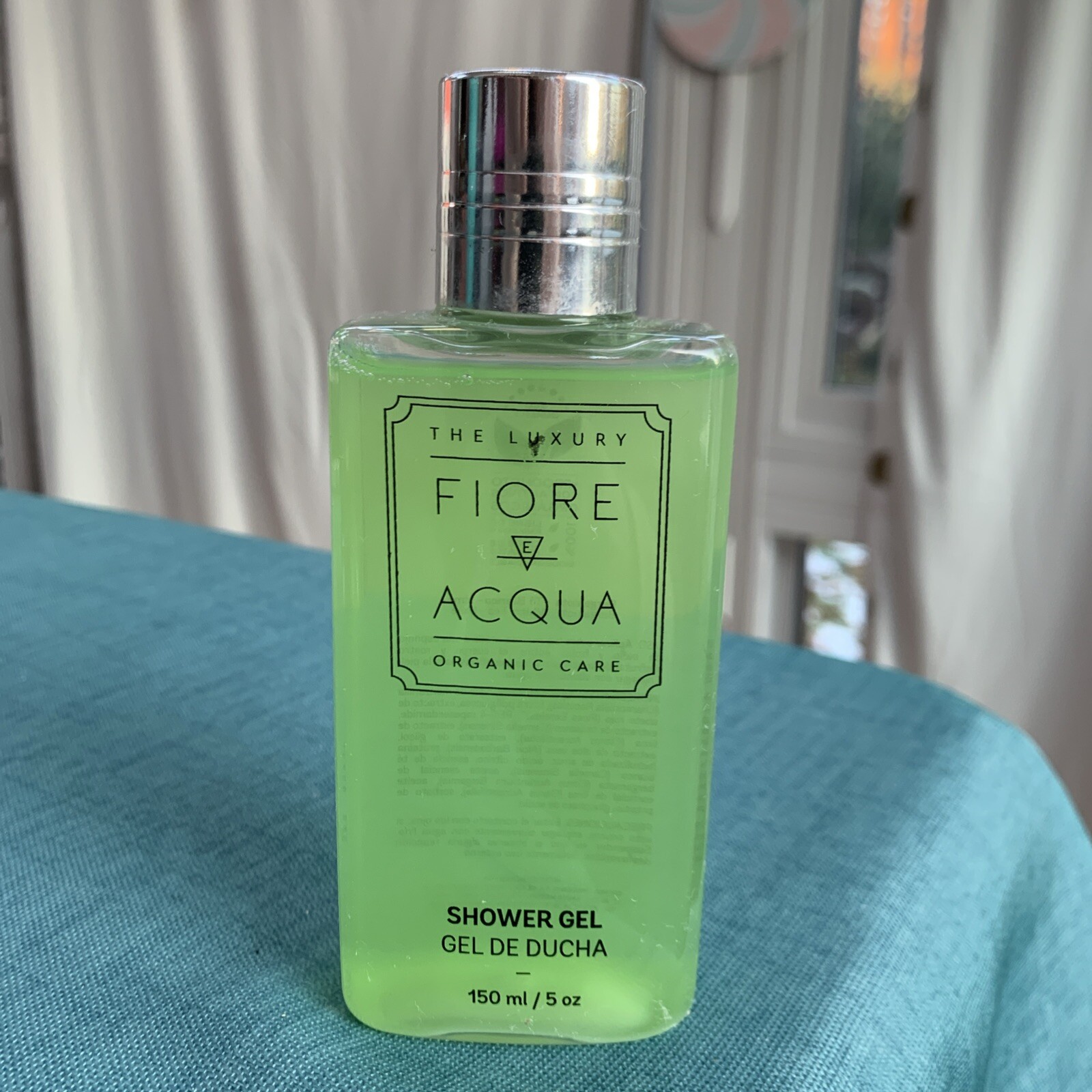 Fiore Acqua Organic Care - Shower Gel - 5 Oz   New Lime and White Tea scent