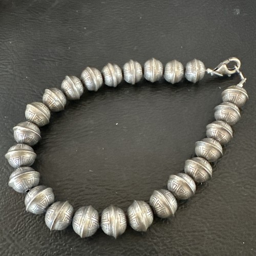 Handmade Stamped Navajo Pearls 8mm Beads 7” Sterling Silver Bracelet - Picture 10 of 13