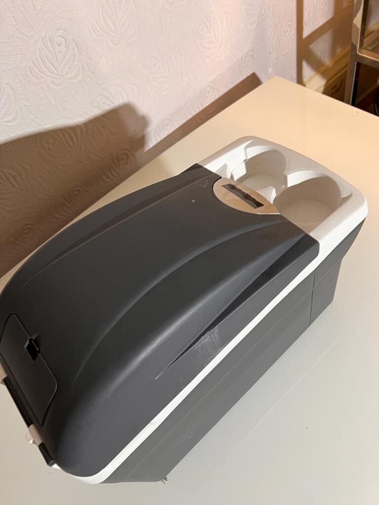 Car Drinks Cooler Portable Electric Freezer & Warmer Mini Travel Ice