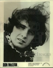 Press Photo Don McLean, entertainer, on the Smothers Brothers Show - sap13656