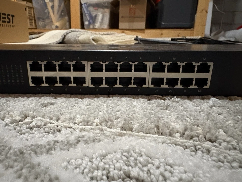 ASUS GX-D1241 24-Port Gigabit Ethernet Switch 10/100/1000 GBPS - Great Condition - Image 4 of 4