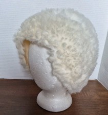 Vintage Womens Faux Fur Off-White Pull On Hat Warm  Clean