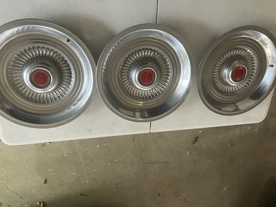 *Nice 1975-1978 Mercury Monarch Comet Ford Maverick Granada 14  Hubcaps Set of 3