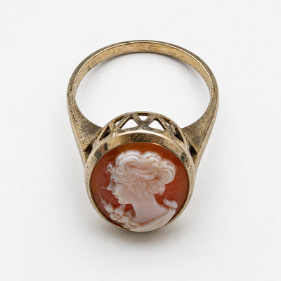 Handmade Cameo Ring   8K