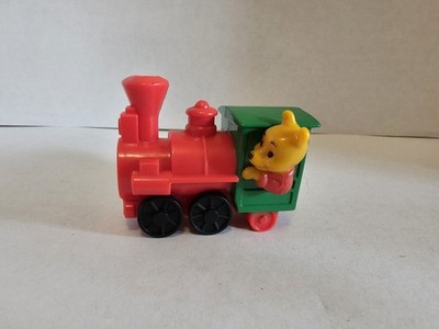 Disney Winnie the Pooh Peephole Viewer Toy Disneyland Scene Big Thrills