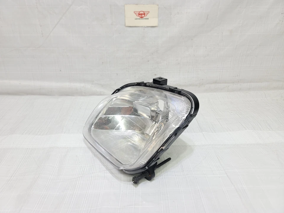 2014-2017 Kia Rondo Fog Light Lamp Passenger Right Side OEM 92202A4000 - Image 4 of 4