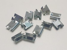 TRIUMPH SPITFIRE GT6 CHROME REAR QUARTER PANEL HORSESHOE MOULDING TRIM CLIP