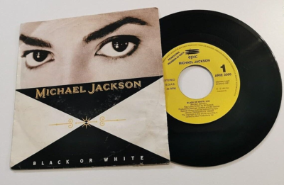 MICHAEL JACKSON Black or white 7