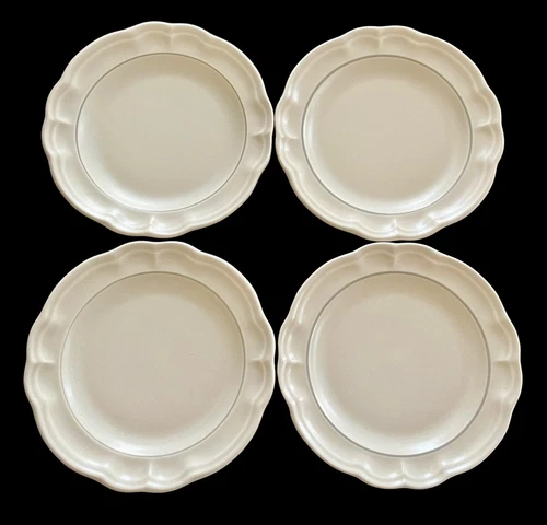 Set Of 4 Vintage Pfaltzgraff Heirloom 7.5” Salad Plates USA Retired Excellent