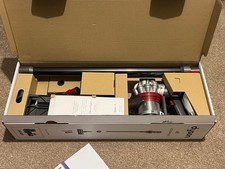 DYSON V8 ADVANCED CORDLESS VACUUM CLEANER - SILVER NICKEL BNIB