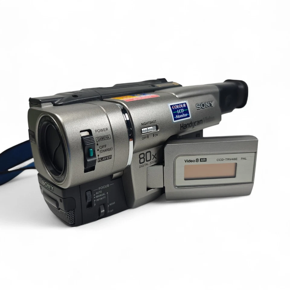 Sony Handycam CCD-TRV48E Video8 XR Camcorder Night Vision Camera, Charger, Bag - Image 4 of 4
