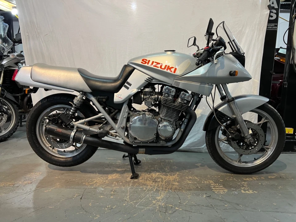 1982 Suzuki GSX / Katana  - Image 1 of 4