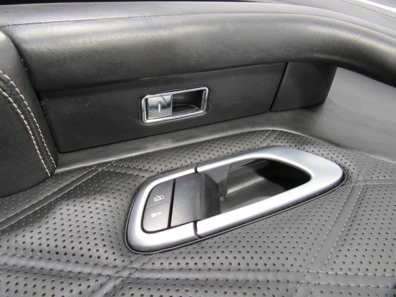 12-18 Bentley Continental GT W12 2015 Right Passenger Door Cover Trim Panel ;:A