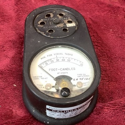 Weston Model Model 703-67 Sight Light Meter / Foot Candle Measurement