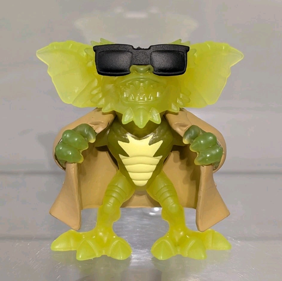 Gremlins Mini Figure LIMITED EDITION Glow In The Dark Trenchcoat