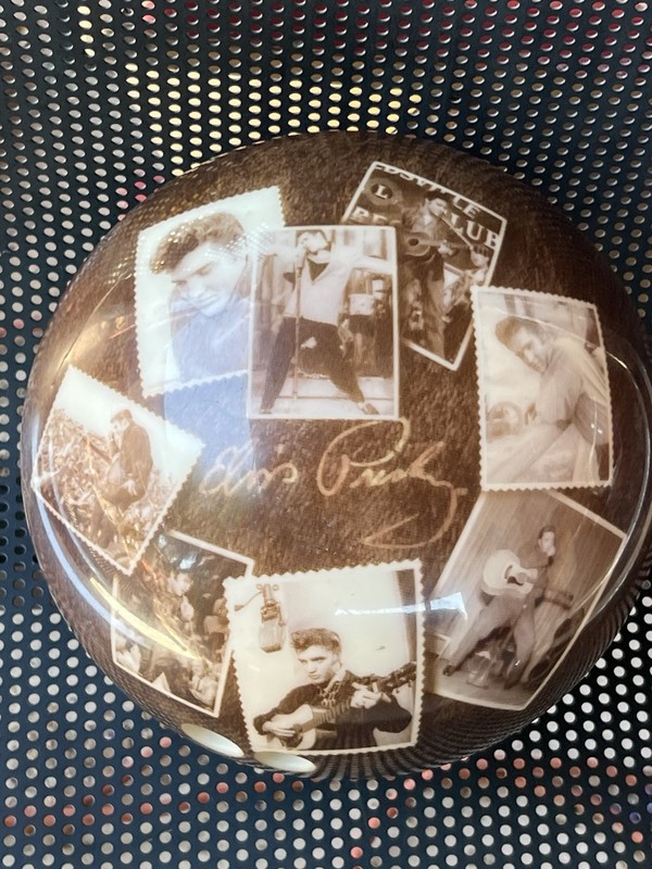 Elvis Presley VIZ-A-BALL 8 lbs 13.2 ounce Drilled ( BAG & BALL 9lb 15.1 oz