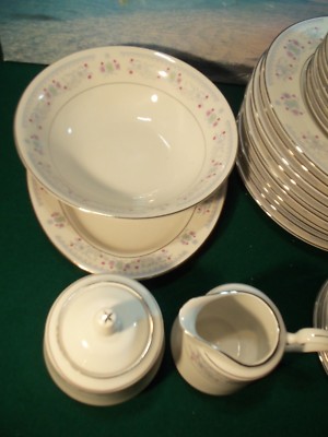74 PIECE SET OF SANGO SERENADE CHINA PATTERN 8225 | eBay