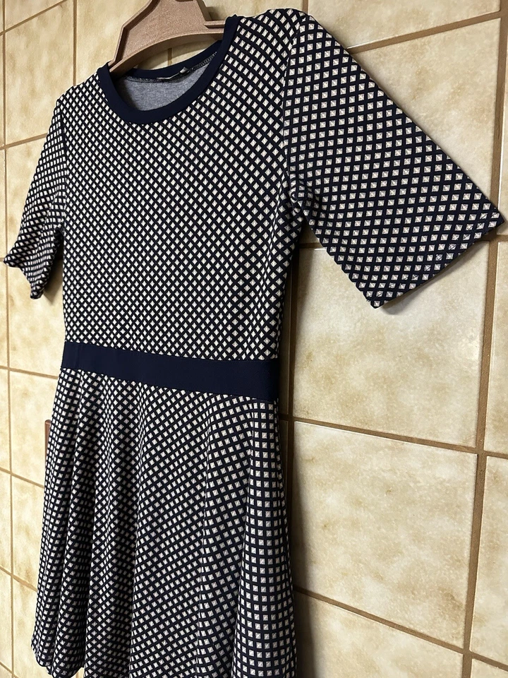 ReVd’elle Paris Knit Dress, Acadamia Classicore Modern Capsule Piece, Sz L - Image 3 of 4