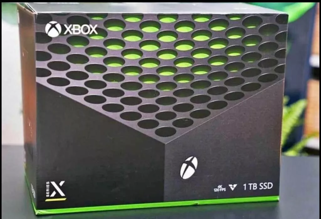 Xbox Series X 1TB Console with Additional Controller