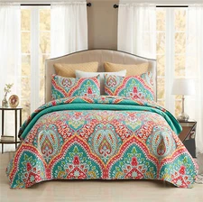 Gorgeous European Floral Quilt Set Reversible Patchwork Bedspread Coverlet Set