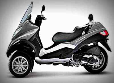 A4 photo Piaggio MP3 400 11