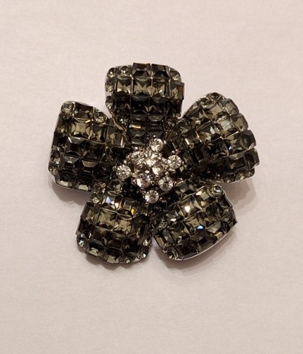 Designer Foxey Boutique Crystal Flower Pin