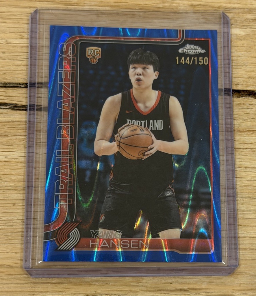 2025-26 Topps Chrome YANG HANSEN #266 RC Rookie Blue RayWave Refractor /150 SP