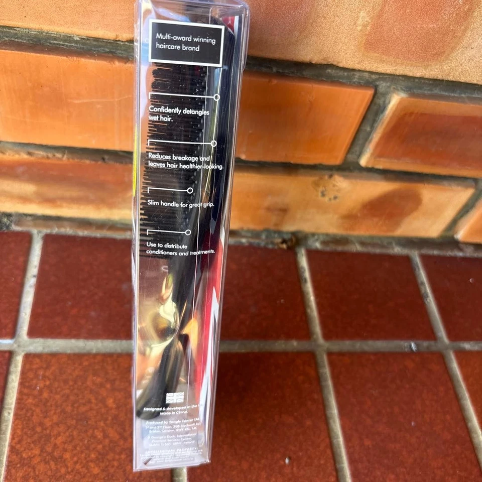 Cepillo desenredante Tangle Teezer The Ultimate negro rico versión Japón Foto 2 de 4