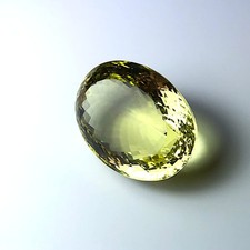 Zitronenquarz grüngelb Ovalschliff ca. 61,7 Karat behandelt natürlich