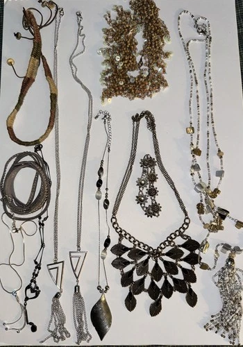 VTG LOT Gold Silver Tone Costume Jewelry Lot Necklace 90s Mixed Retro Bracelet’