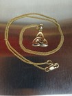 Vintage Gold Plated Brass Triqueta Irish Trinity Knot Symbol Pendant Necklace — photo 10