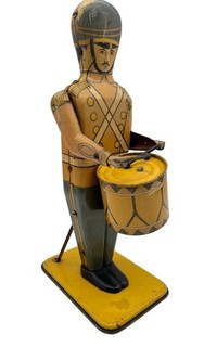 Vintage 1930's Wolverine #27 Drum Major Tin Litho Wind Up Toy Working!