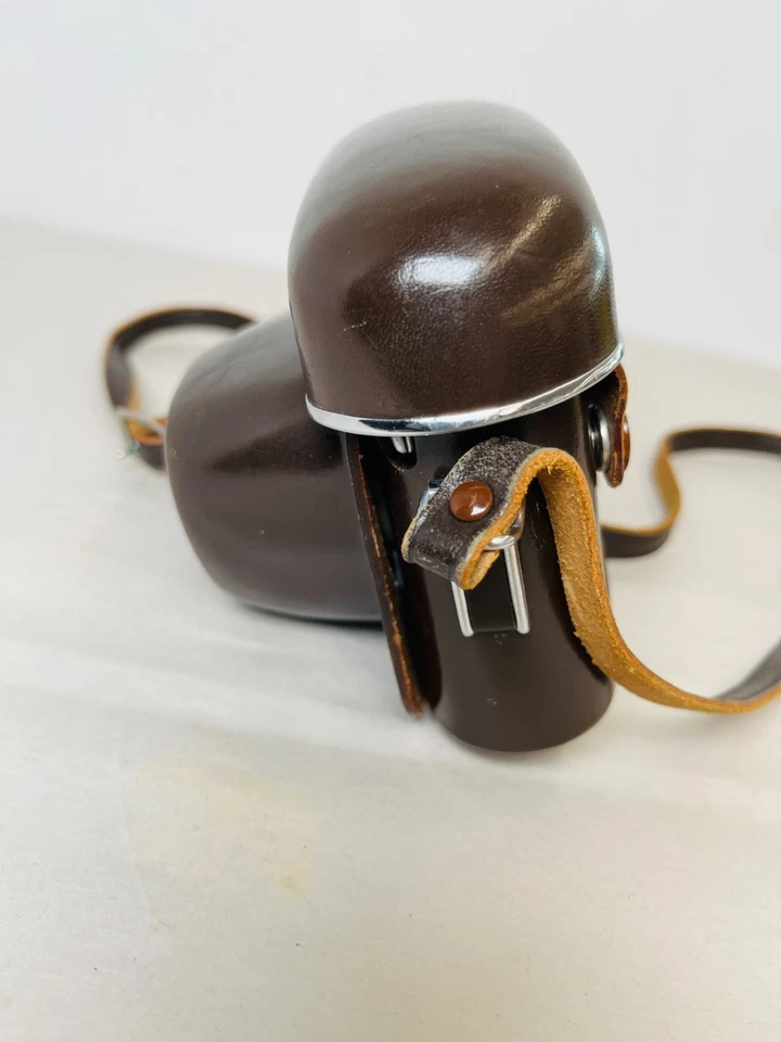 Vintage Aires 35 III C Film Camera with Leather Case - Image 4 of 4