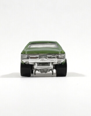 Hot Wheels 2011 1970 Chevelle SS 454 Free w/ White Stripes Muscle